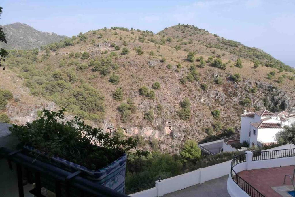Precioso Apartamento De Dos Plantas Con Vistas Frigiliana Extérieur photo