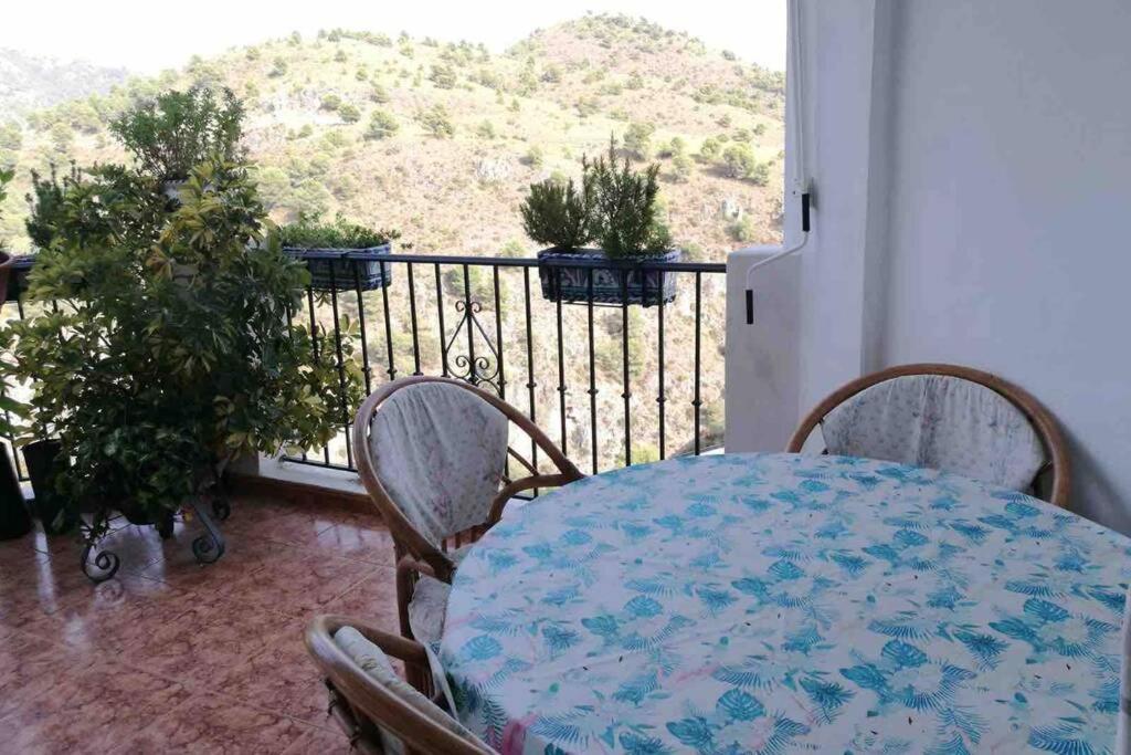 Precioso Apartamento De Dos Plantas Con Vistas Frigiliana Extérieur photo