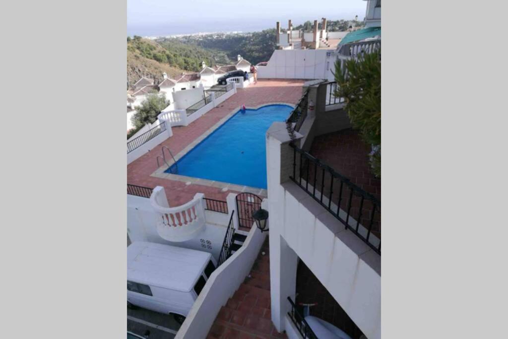 Precioso Apartamento De Dos Plantas Con Vistas Frigiliana Extérieur photo