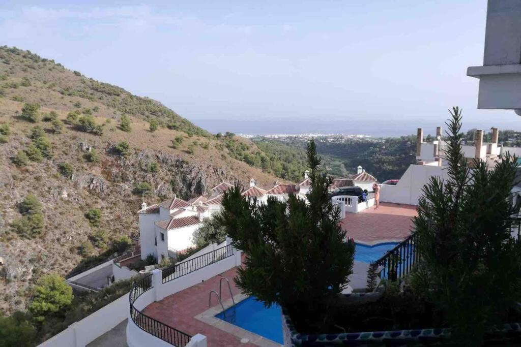 Precioso Apartamento De Dos Plantas Con Vistas Frigiliana Extérieur photo