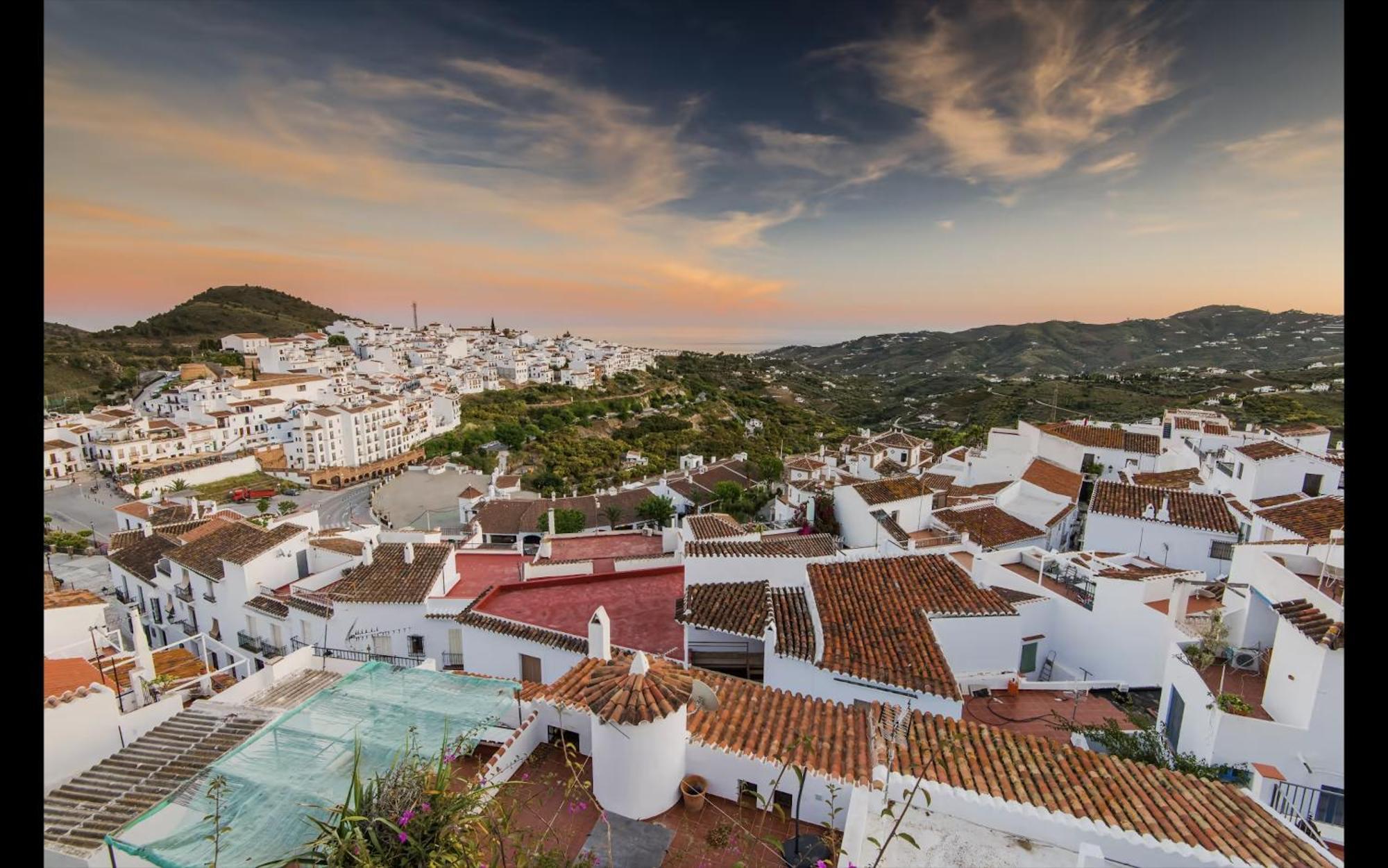 Precioso Apartamento De Dos Plantas Con Vistas Frigiliana Extérieur photo
